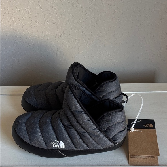 The North Face Thermoball Traction Unisex  Gray  Quilted Boots NWT Size 8M 9.5Wm main image 6